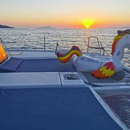 Marina Yacht Charter
