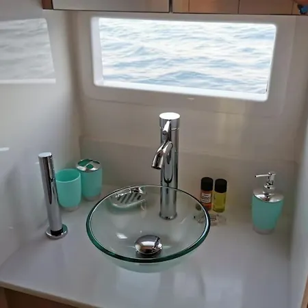 Marina Yacht Charter